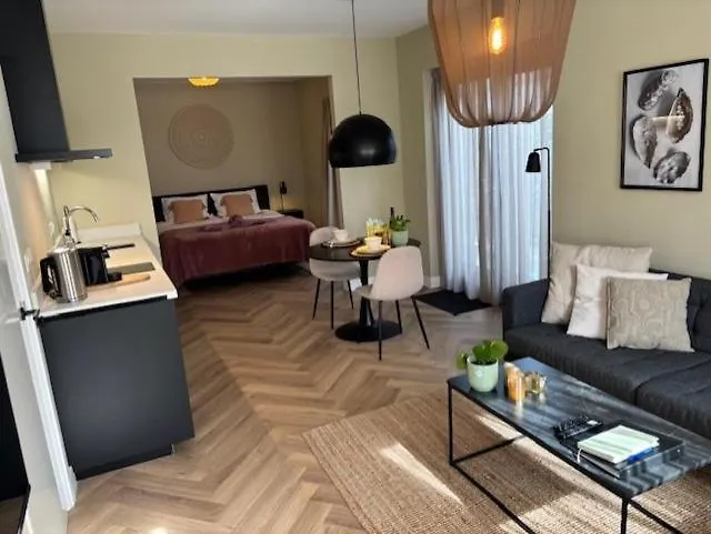 Apartment Ferienwohnung The Oyster House With Private Parking Zandvoort