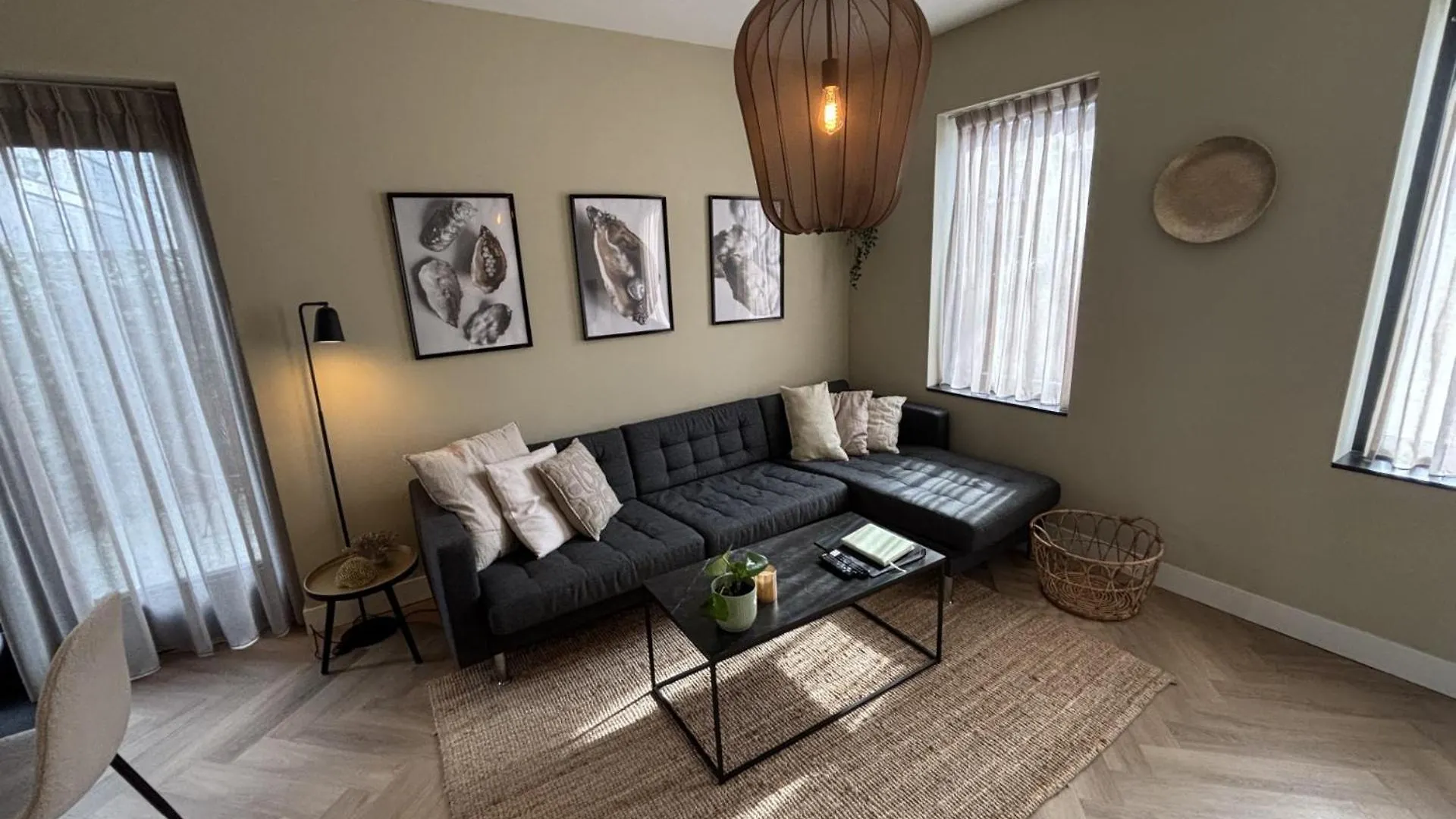 Apartment Ferienwohnung The Oyster House With Private Parking Zandvoort
