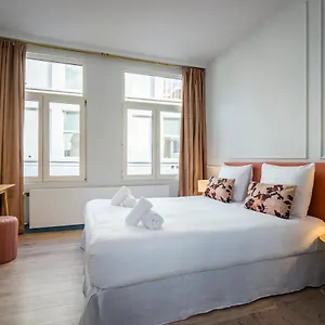 https://the-saffron-dress.hotelsghent.com